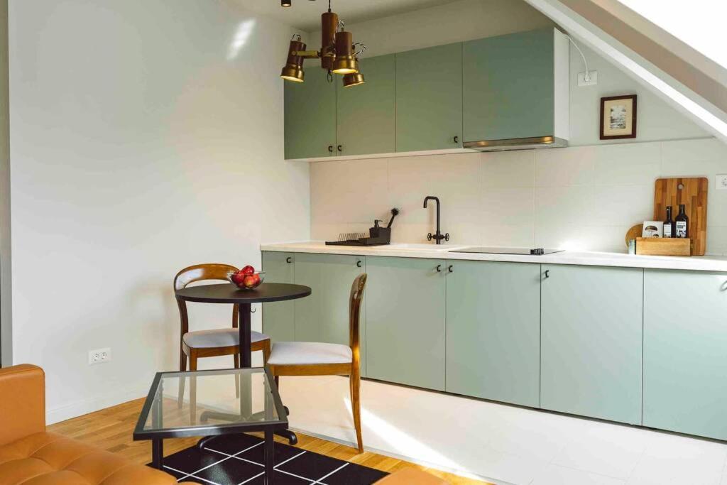 Vivando - Beautiful Studio B + Parking บูคาเรสต์ ภายนอก รูปภาพ