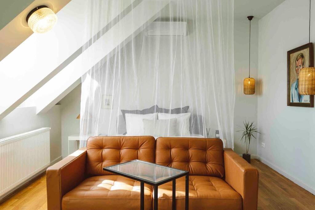 Vivando - Beautiful Studio B + Parking บูคาเรสต์ ภายนอก รูปภาพ