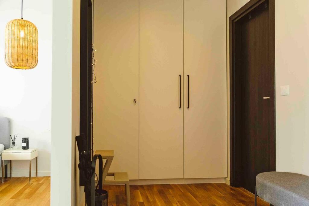 Vivando - Beautiful Studio B + Parking บูคาเรสต์ ภายนอก รูปภาพ